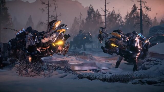 Стадо машини Trampler в заснежен пейзаж от Horizon Zero Dawn: The Frozen Wilds