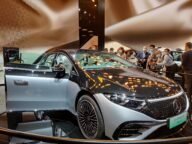 Mercedes-Benz EQS 580 4MATIC Edition 1 на автомобилно изложение