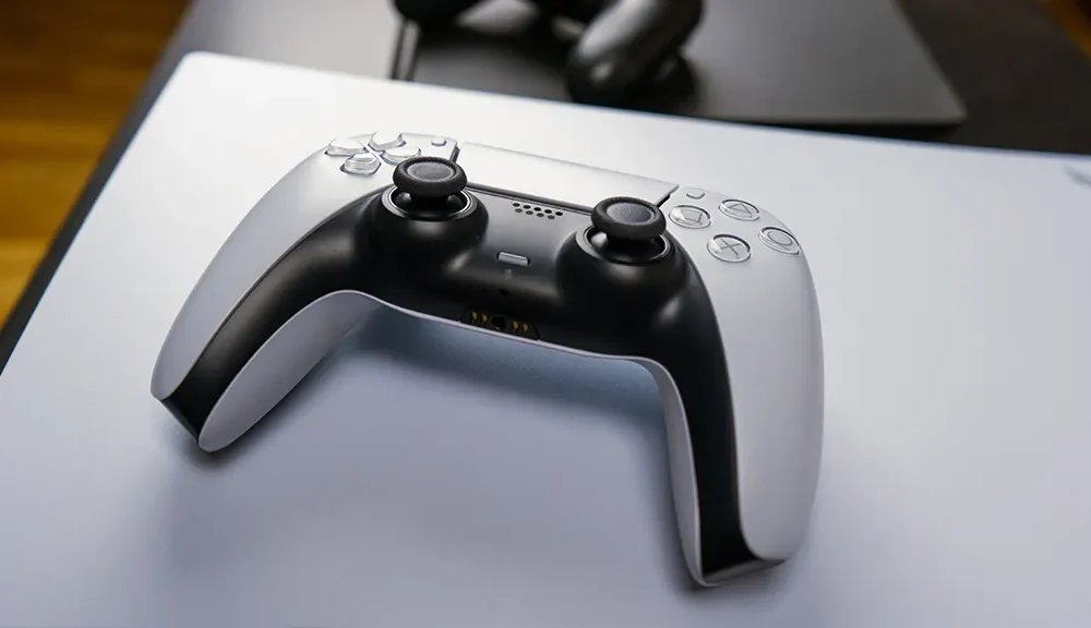 Контролерът на PS5 ви създава проблеми? Ето кои настройки да промените, за да решите най-честите затруднения