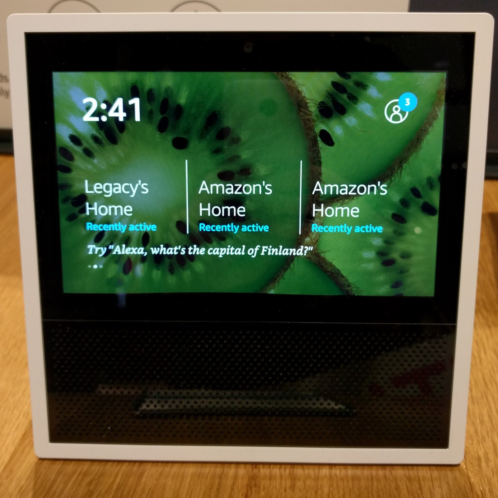 Умен дисплей Amazon Echo Show с Alexa – от същото семейство като Alexa Tablet 12 Pro