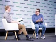 Дарио Амодей, шефът на Anthropic, на сцената на TechCrunch Disrupt през 2023 г.