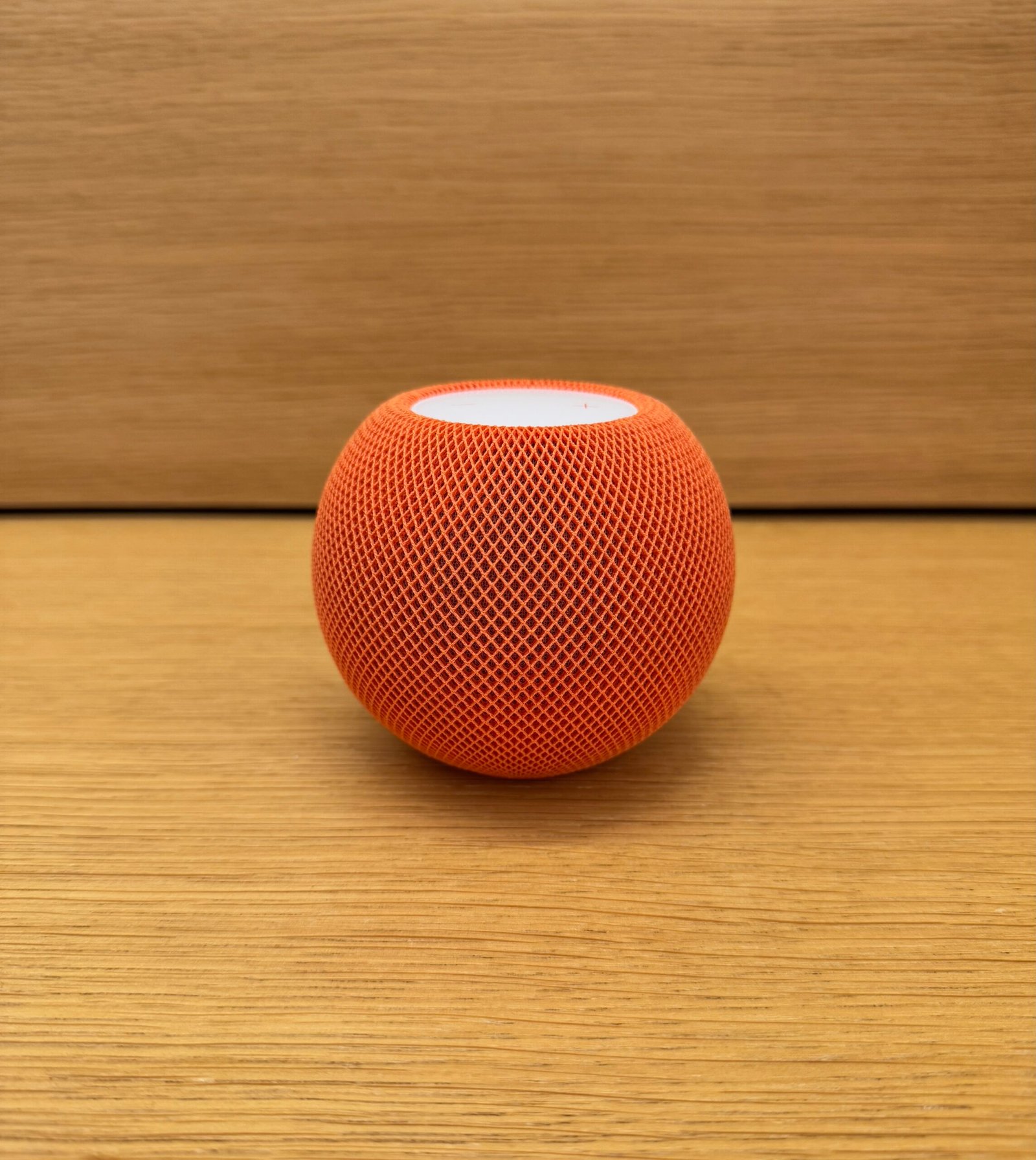 HomePod mini – домашен хъб за Apple Home и камерите с Apple Intelligence