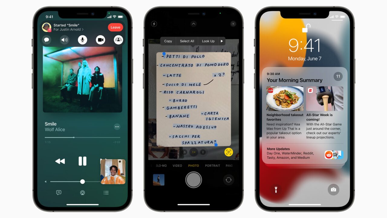 Три iPhone 12 Pro с екрани на iOS 15