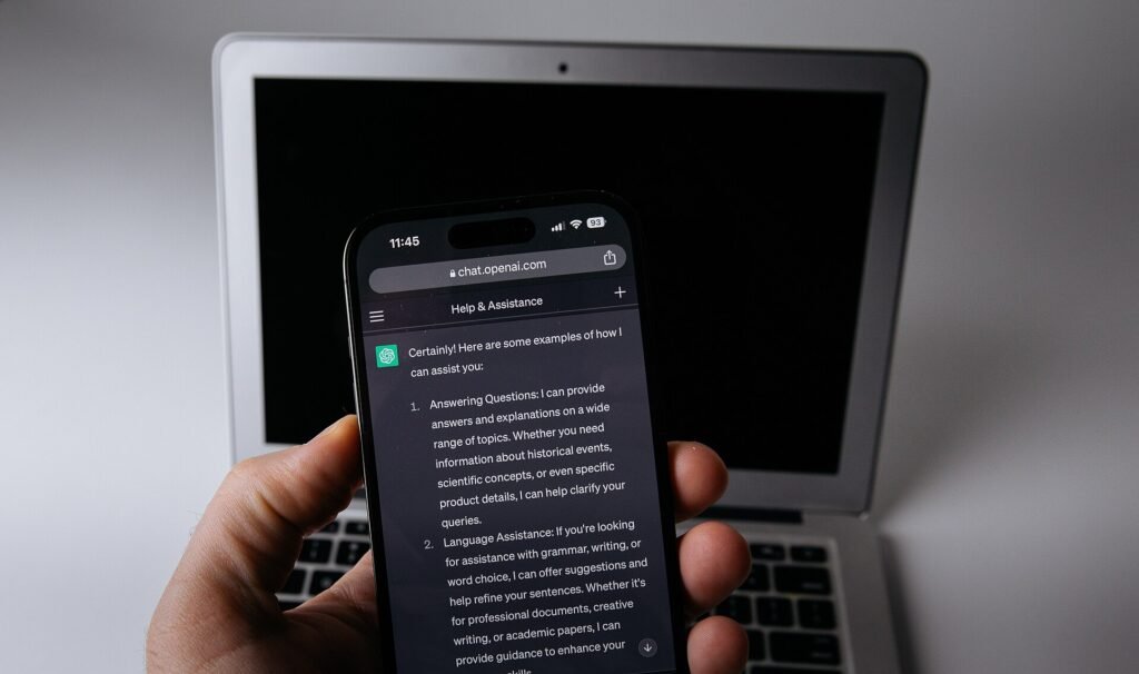Смартфон с ChatGPT до лаптоп