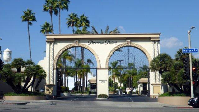 Входът Melrose Gate на студио Paramount Pictures в Лос Анджелис