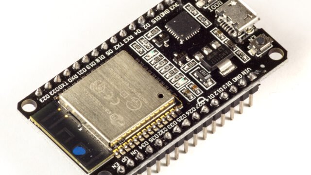 Платка за разработка с чип ESP32 – основата на проекти с ESPHome