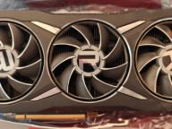 Видеокарта AMD Radeon RX 6800 XT с три вентилатора – серия RX 6000, която получава FSR 4.1