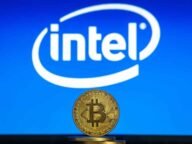 Илюстрация на копаене на биткойн с чип на Intel