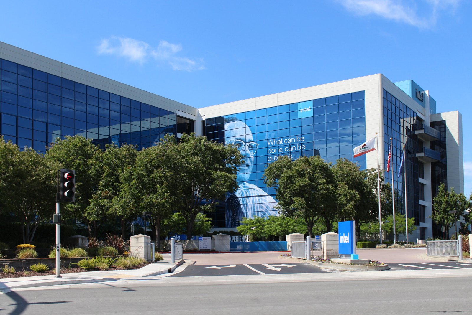 Централата на Intel в Санта Клара, Калифорния
