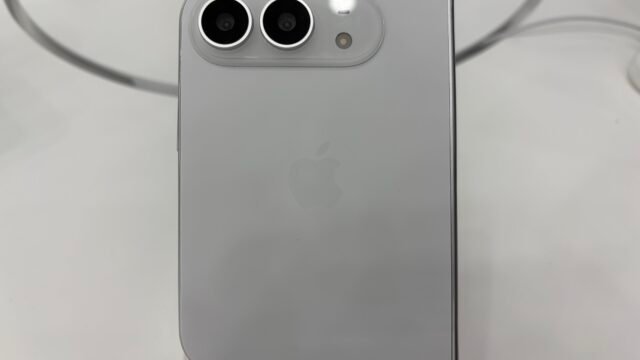 Задната страна на iPhone Duo с двете камери