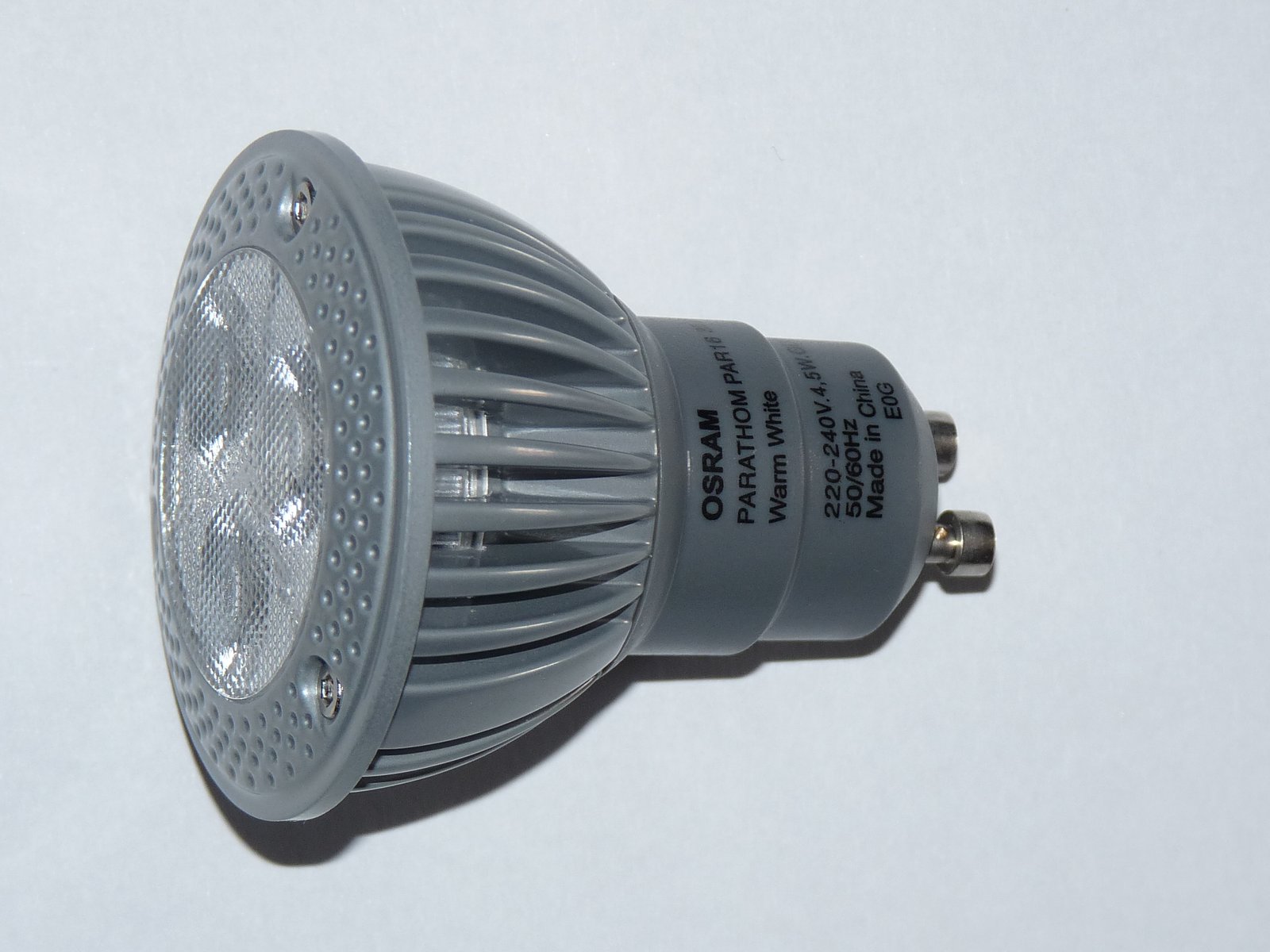 LED крушка OSRAM с цокъл GU10 – илюстрация към LEDVANCE и Home Assistant (не е умен модел)