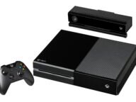 Конзола Xbox One с контролер и Kinect
