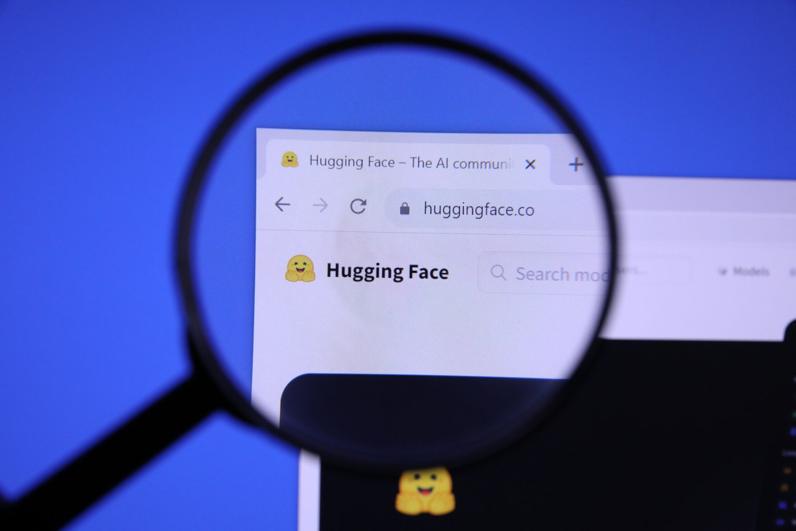 Началната страница на Hugging Face, където Mistral публикува теглата на Mistral Large 4