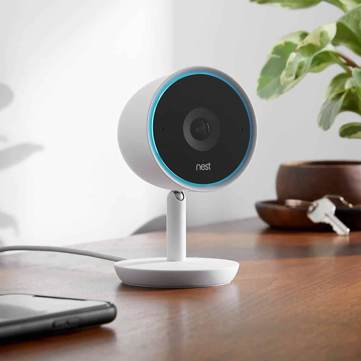 Охранителна камера Nest Cam IQ Indoor на Google