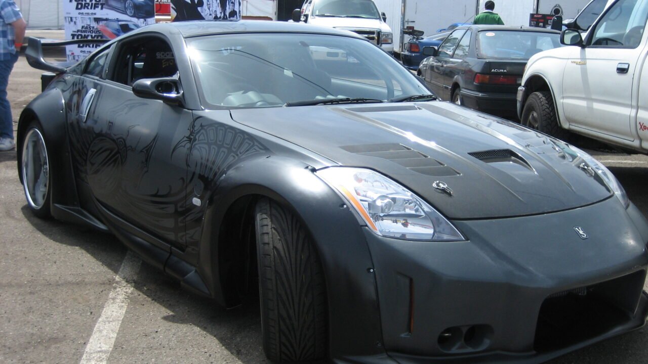 Тунингован Nissan 350Z (Fairlady Z33) – колата, свързвана с ерата на Need for Speed Underground 2
