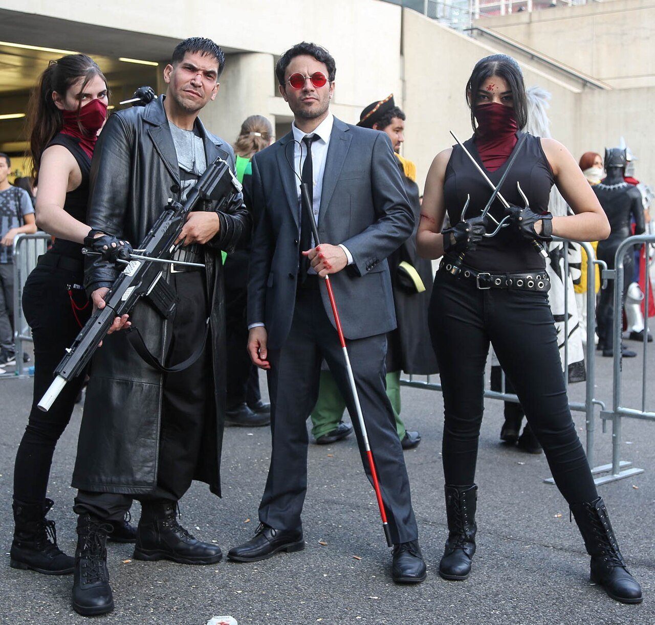 Косплей на Електра, Пънишър и Мат Мърдок от Daredevil на New York Comic Con