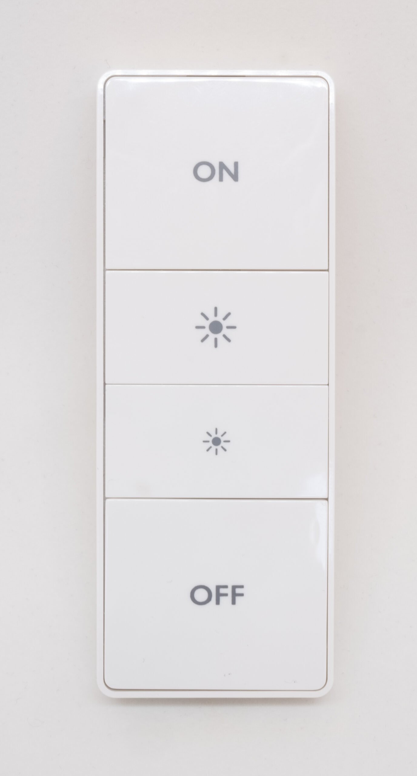 Безжичен прекъсвач Philips Hue Smart Dimmer Switch, който работи през хъб