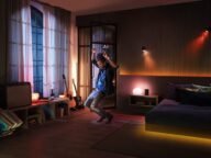 Цветно осветление Philips Hue, синхронизирано с музика от Spotify