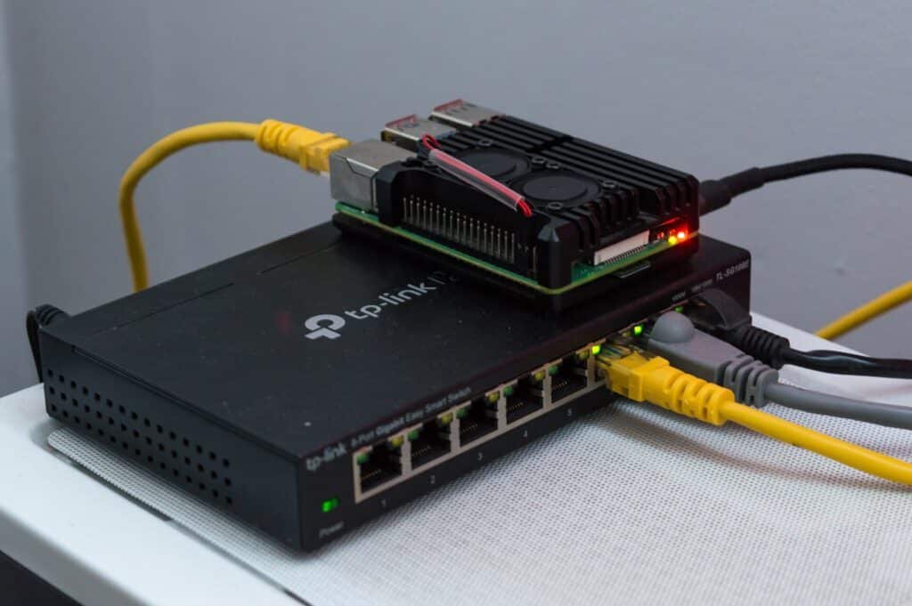 Raspberry Pi 4 – популярен малък компютър за домашен Homebridge сървър