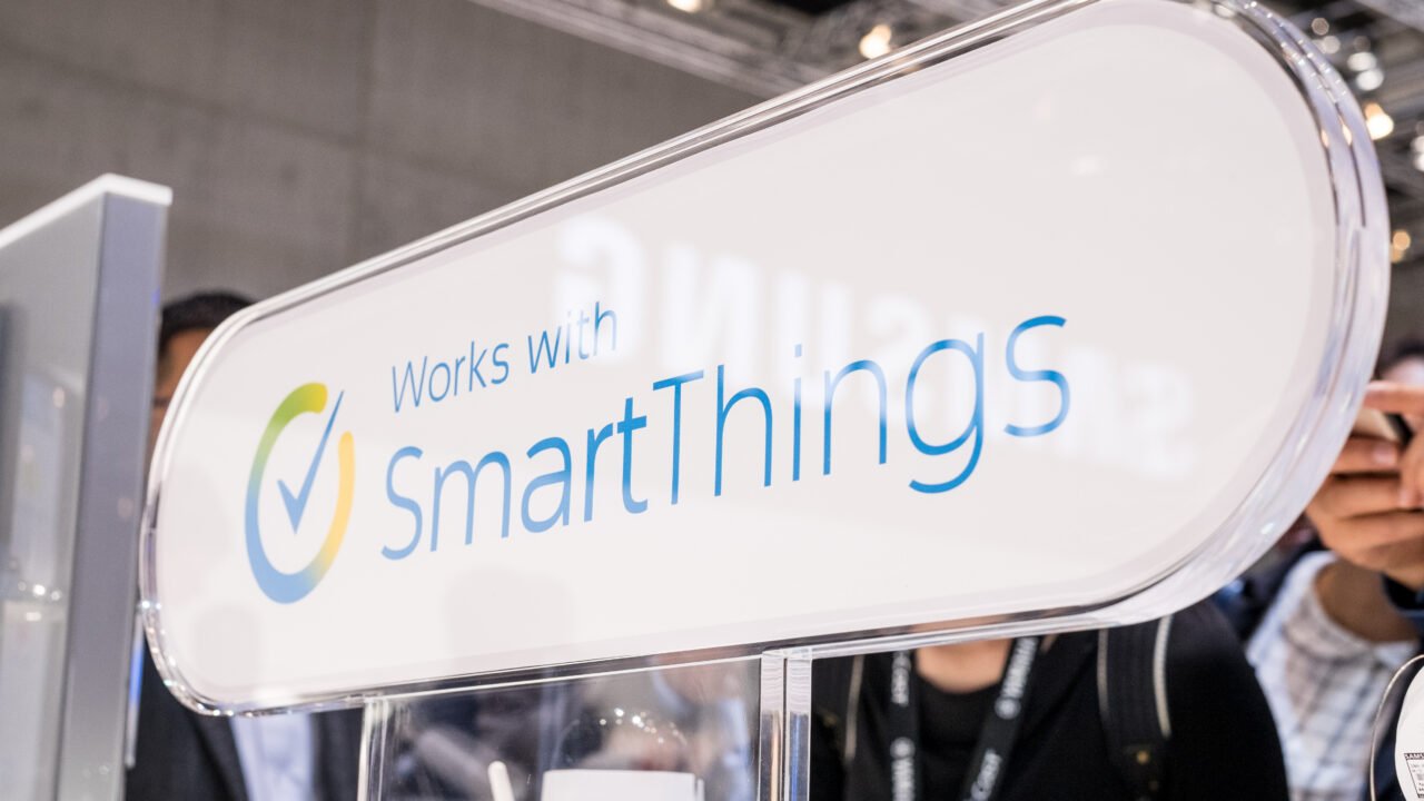 Табела „Works with SmartThings“ на щанд на изложение – SmartThings API става платен
