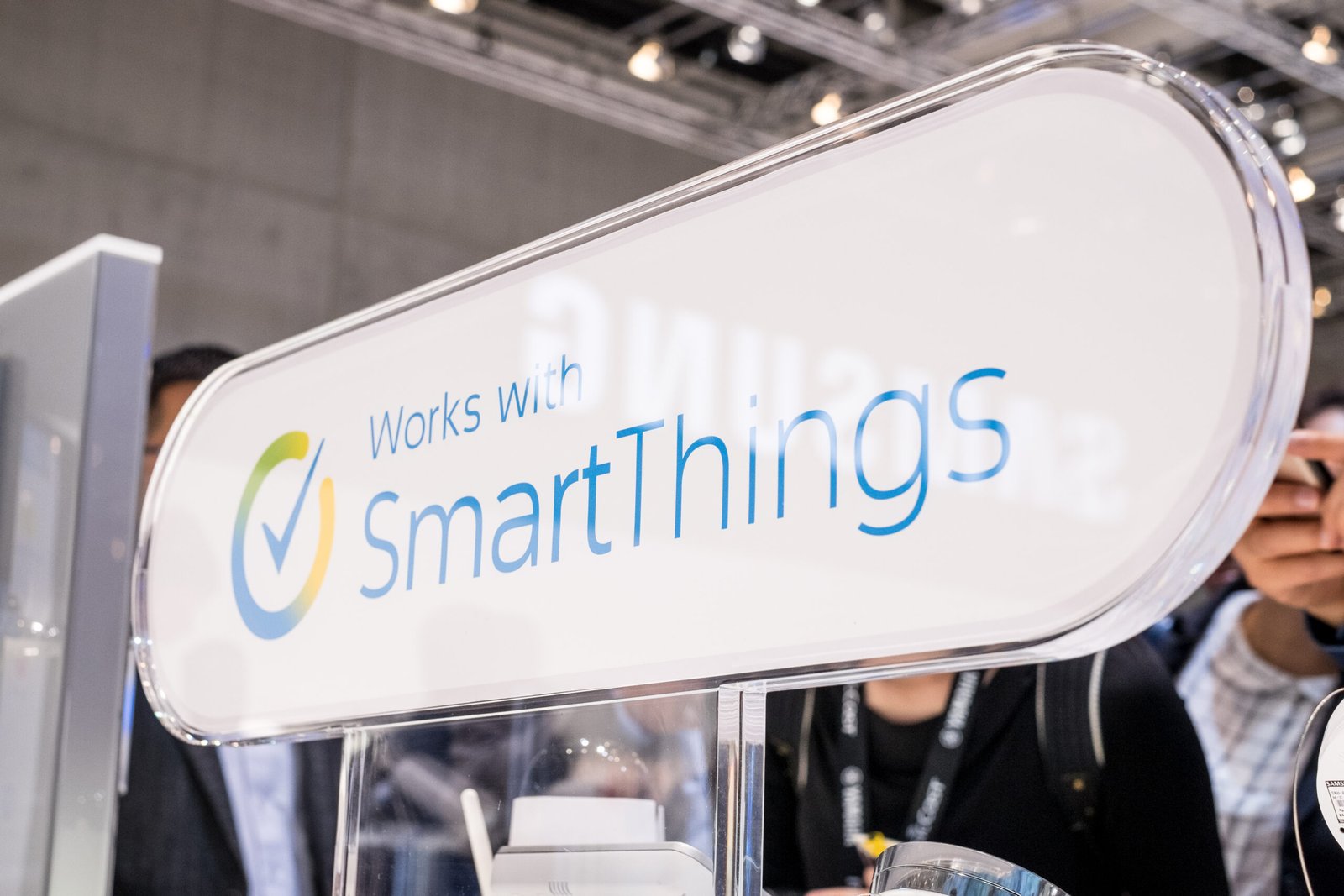 Табела „Works with SmartThings“ на щанд на изложение – SmartThings API става платен