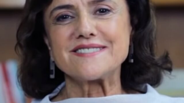 Бразилската актриса Мариета Северо, която играе Лусия Росети в сериала The Gift of Deceit на Netflix