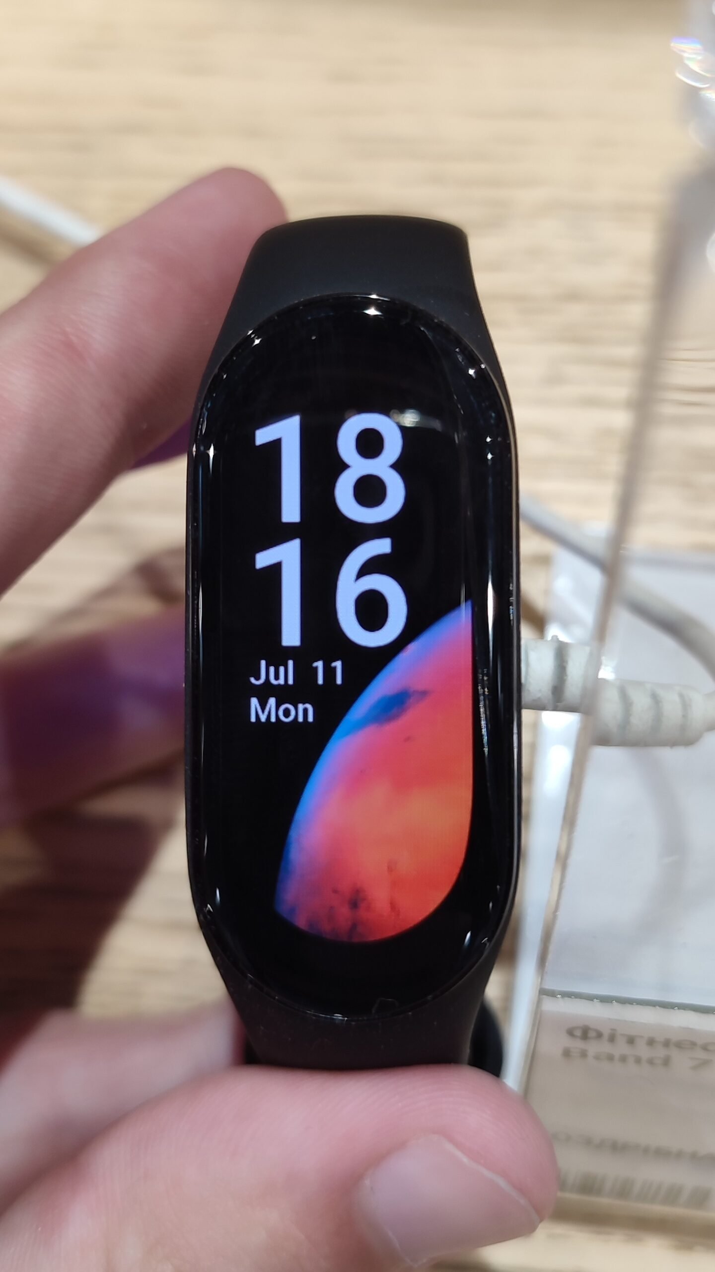Xiaomi Smart Band 7 с AMOLED екран – по-стар модел от серията, в която сега влиза Xiaomi Smart Band 11
